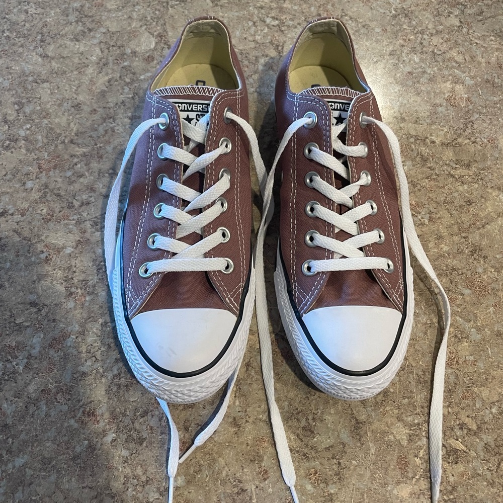 Brand nee Converse All Stars, low rise